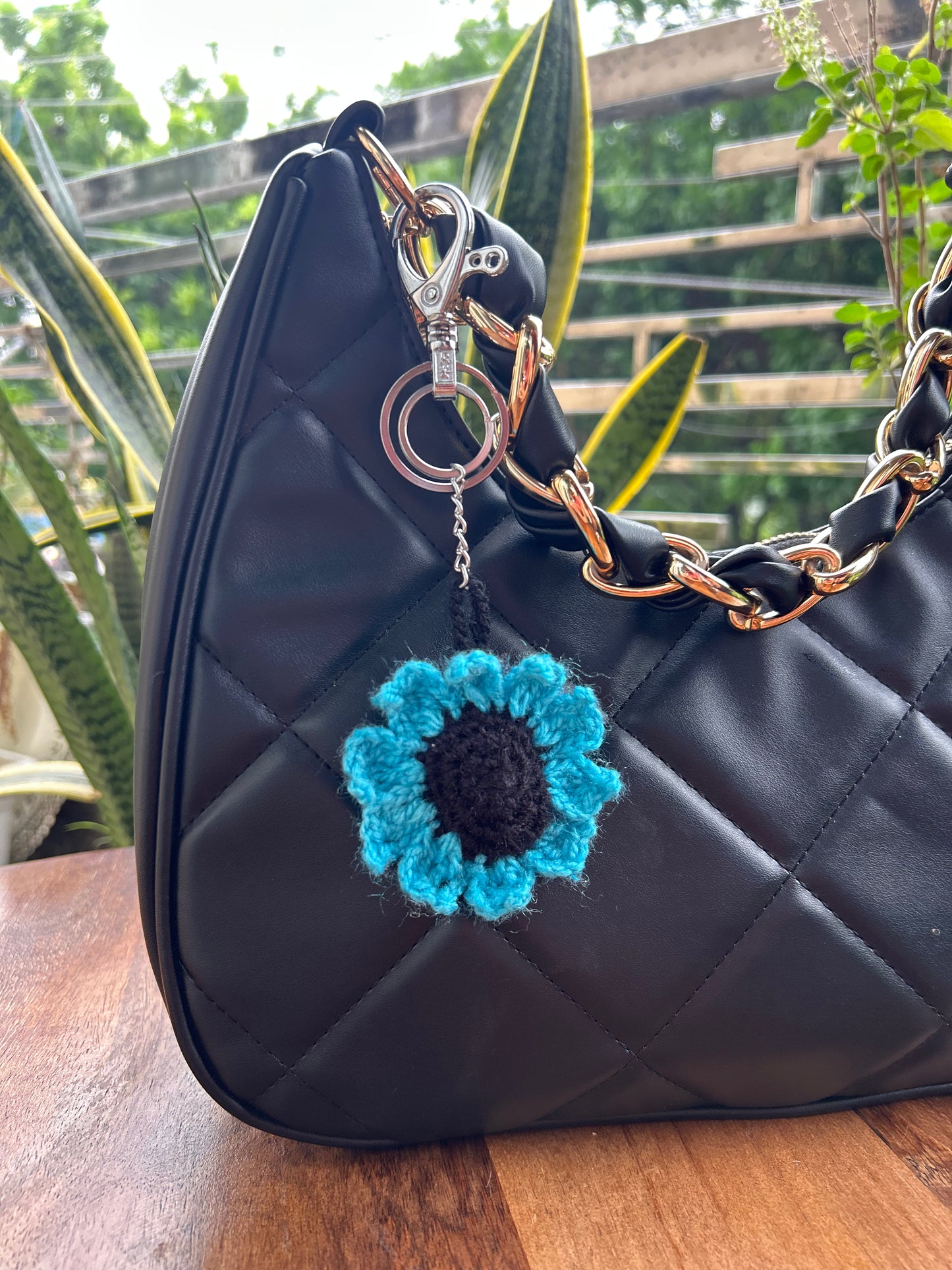 Crochet Sunflower Keychain – Handmade Bloom of Joy – Gift for Her, Him & Nature Lovers