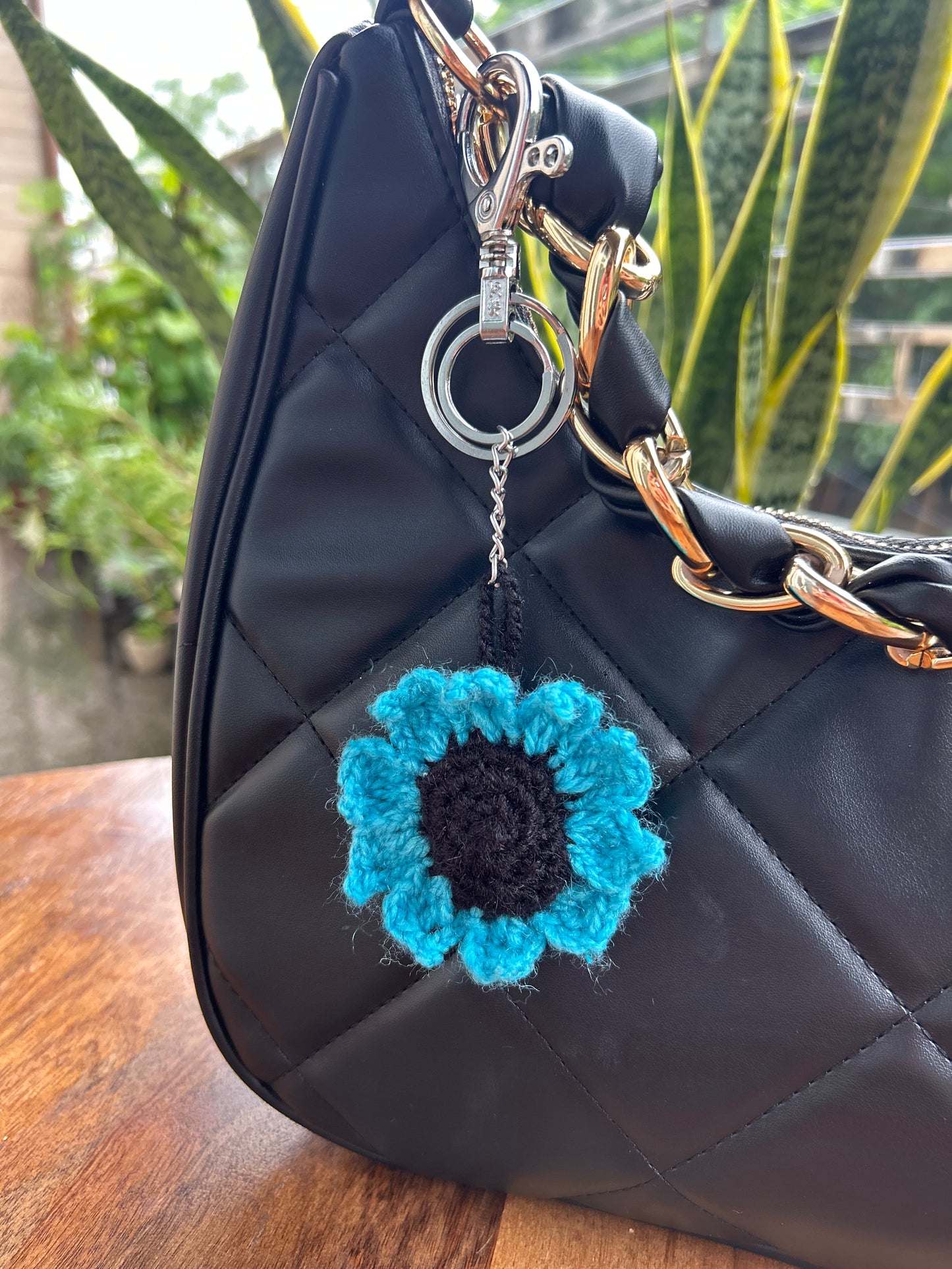Crochet Sunflower Keychain – Handmade Bloom of Joy – Gift for Her, Him & Nature Lovers