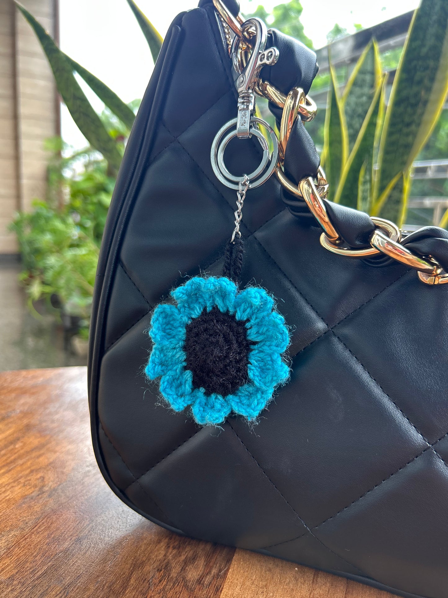 Crochet Sunflower Keychain – Handmade Bloom of Joy – Gift for Her, Him & Nature Lovers