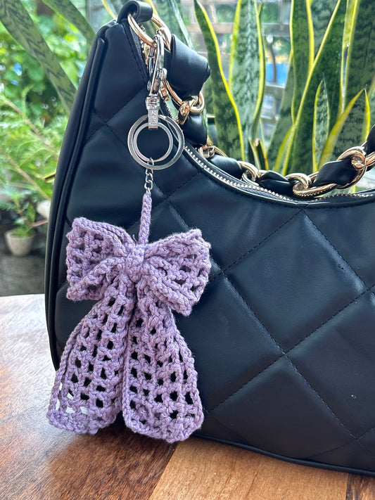 Lavender Crochet Bow Keychain – Handmade Charm – Cute Bag Accessory & Gift for Girls