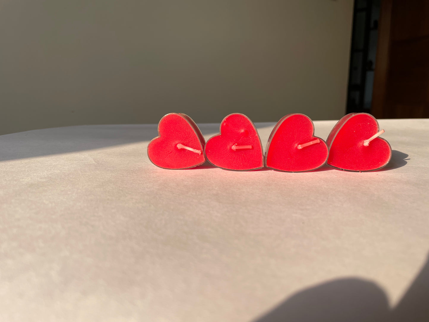8-Piece Set of Heart-Shaped Candles - Ideal for Couples Seeking Lasting Fragrance