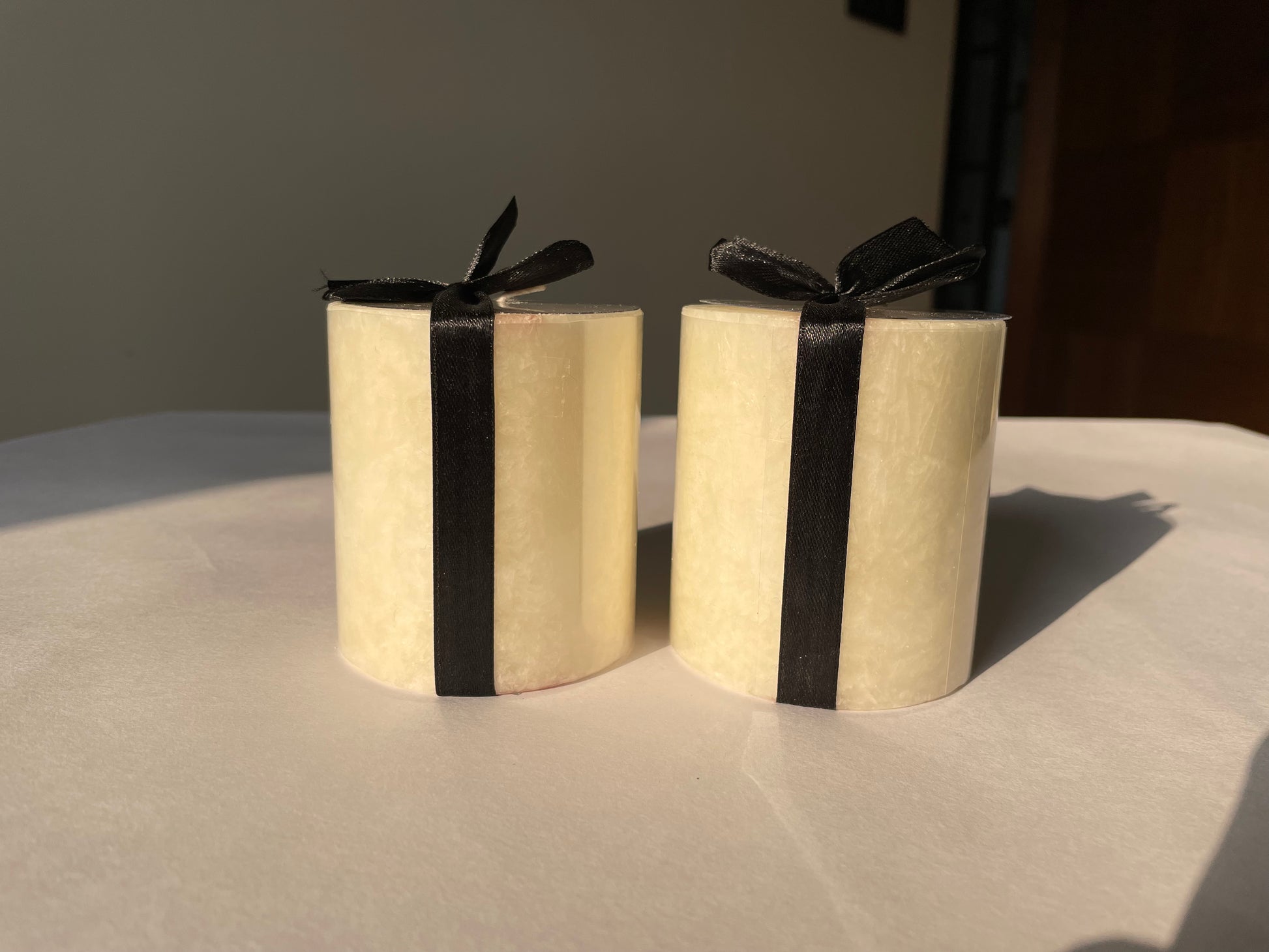 Luxury Gift Set: Pair of Romantic Vanilla Scented White Candles